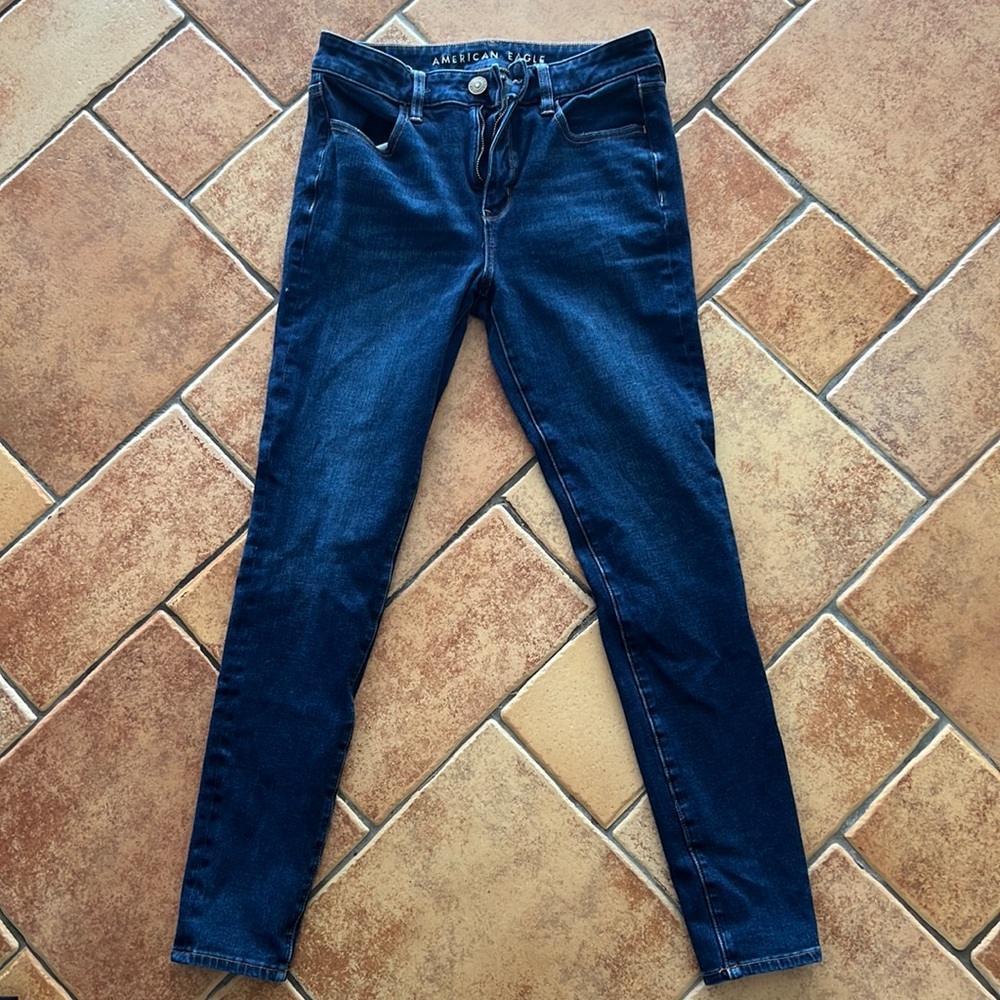 AE DREAM High Waisted Jegging. Size 6.